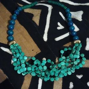 Turquoise Beaded Necklace w/Gold Accents